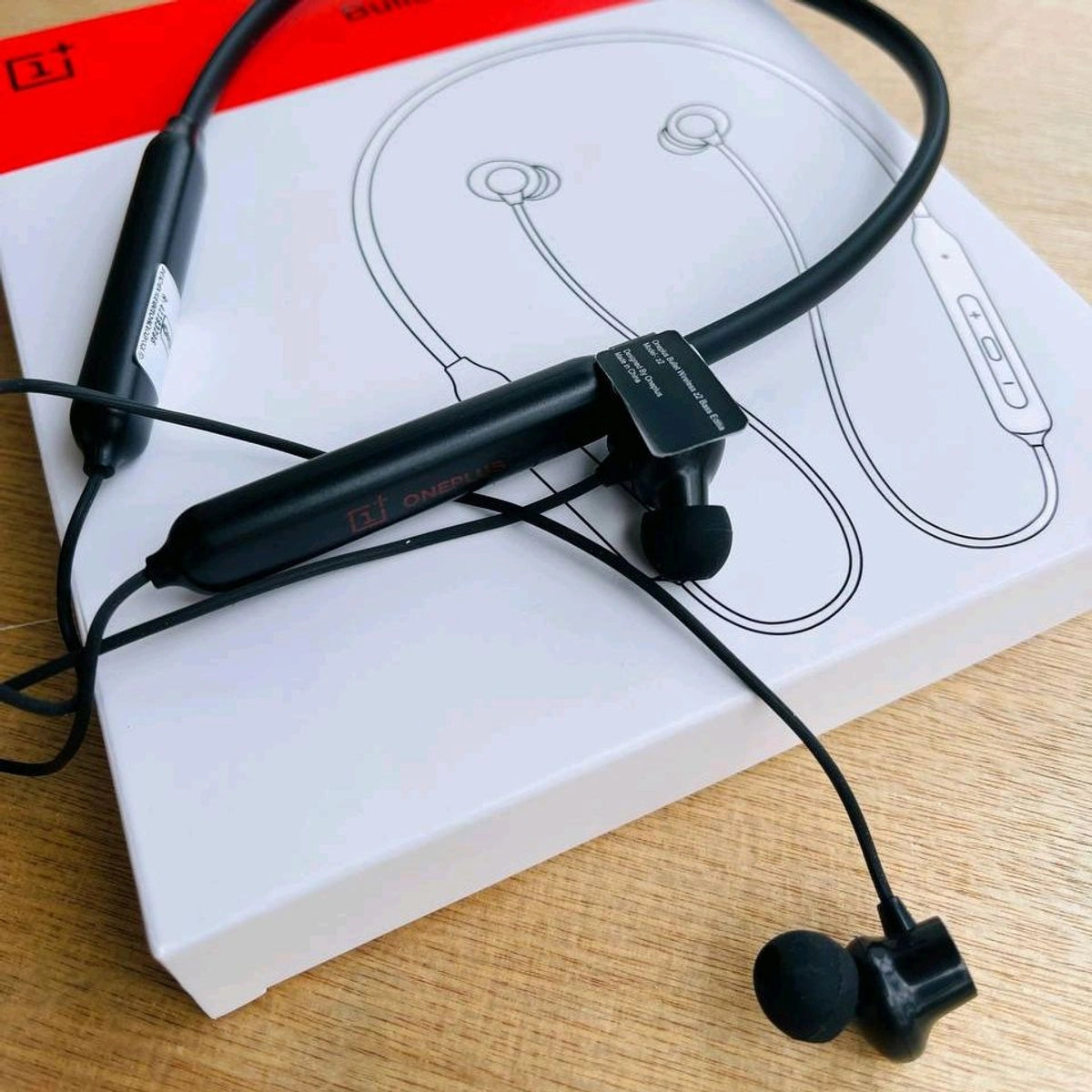 Nirvana Atom Touch Neckband